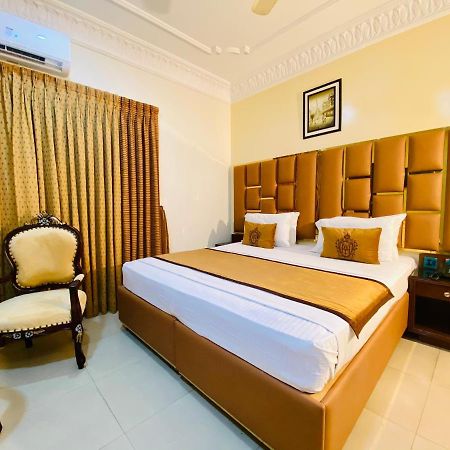 World Inn Hotel Karachi Luaran gambar
