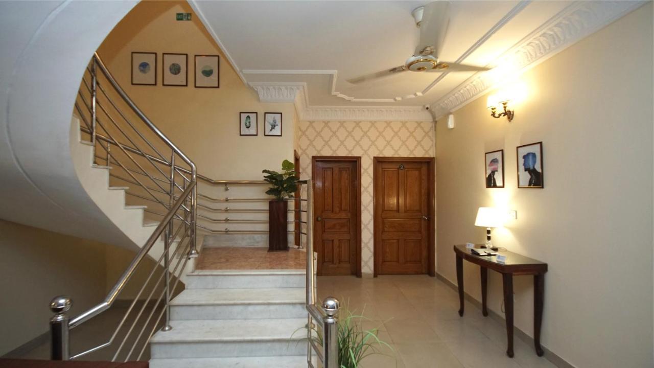World Inn Hotel Karachi Luaran gambar