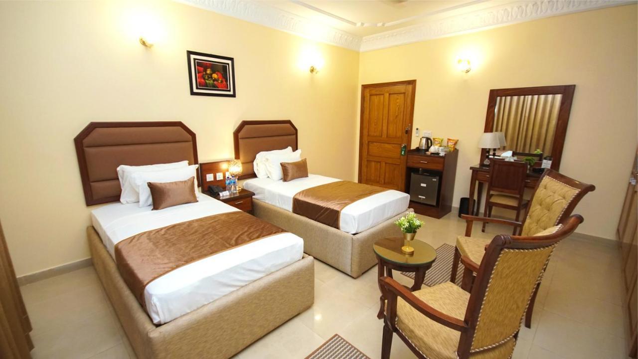 World Inn Hotel Karachi Luaran gambar