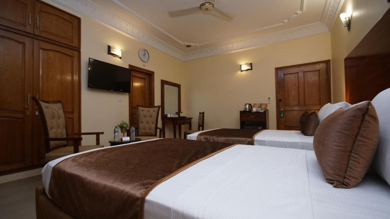 World Inn Hotel Karachi Luaran gambar
